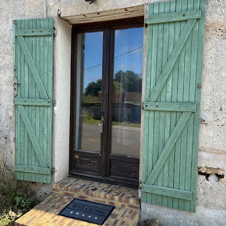 Gite Du Bois Des Genievres Amillis Esterno foto